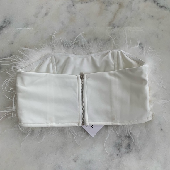 12th Tribe Chanel White Faux Feather Top Medium - Picture 4 of 5